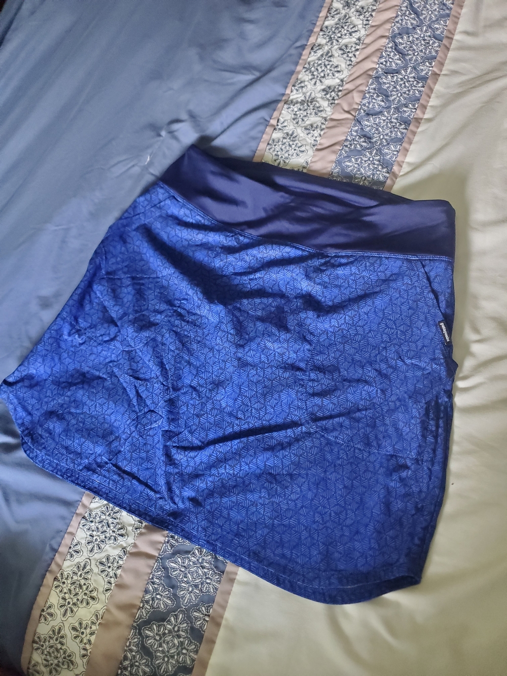 NWOT Patagonia Navy and Royal Blue Athletic Skort